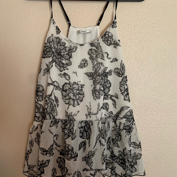 Floral Top - Picture 1 of 2